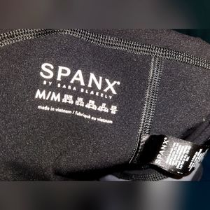 SPANX Leggings Laser Cut 7/8 size M